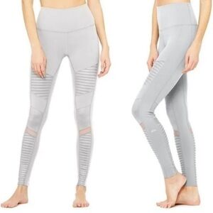 ALO YOGA Highwaisted Moto Leggings Silver XS